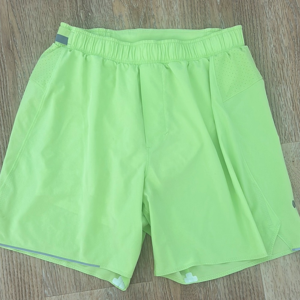 Men’s lululemon running shorts with liner